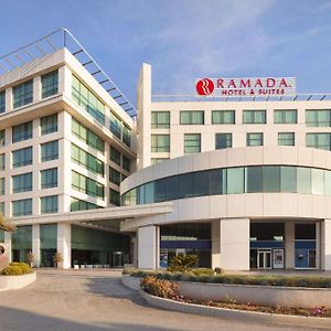Ramada Hotel & Suites By Wyndham Izmir Kemalpasa